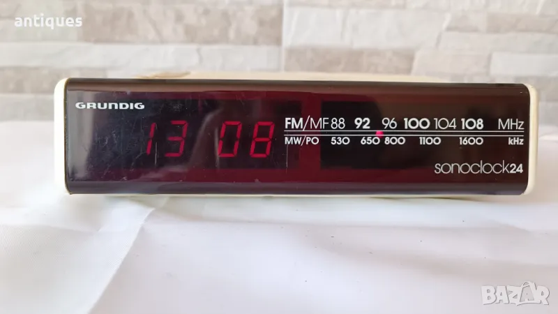 Стар радио - часовник - GRUNDIG sonoclock24 - 1983 год., снимка 1