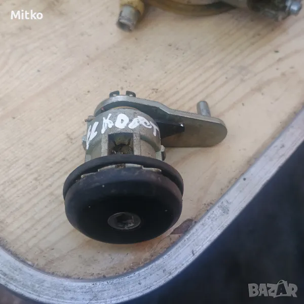 Патрон Врата Десен За Форд Ескорт 1994г / Ford Escort 1994y, снимка 1