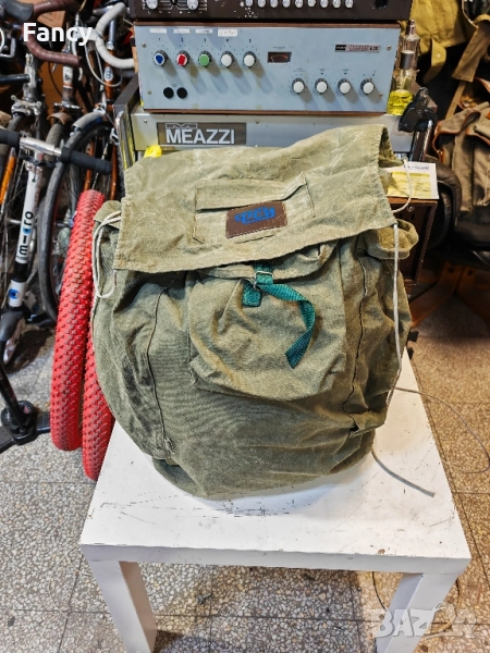 Съветска туристическа раница, снимка 1