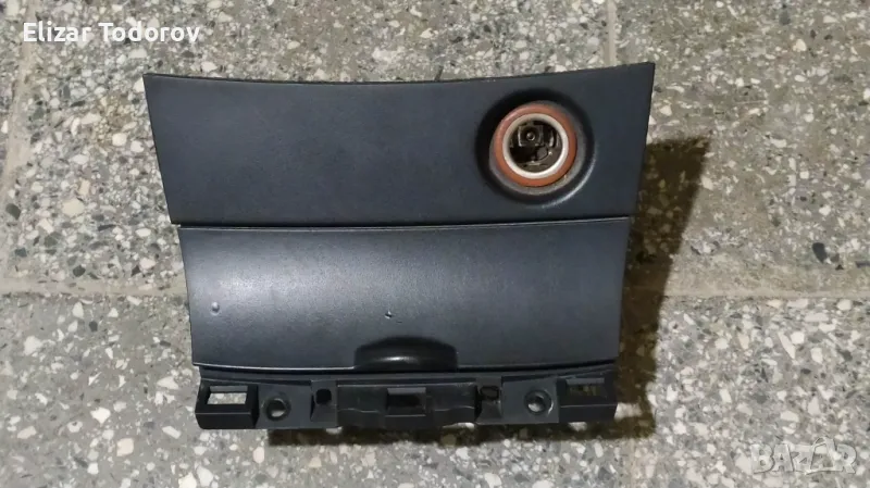 Панел пепелник / запалка мазда 3 BK, снимка 1