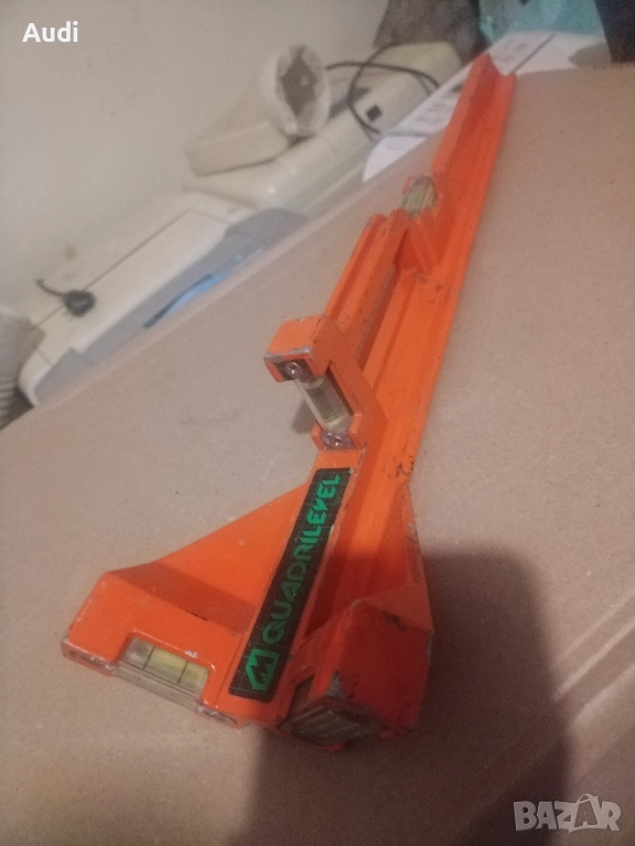 Професионален нивелир за кофраж METRICA QUADRILEVEL Дължина 600 мм Масивен лят алуминий 1.1кг. Призм, снимка 1