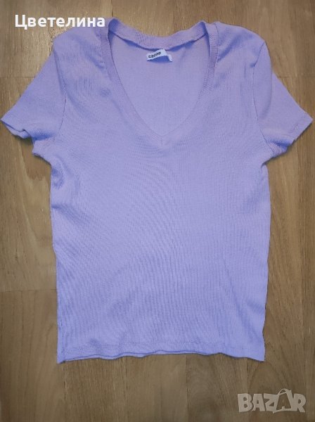 Дамска тениска в цвят люляк c V-образно деколте на CROPP размер L цена 13 лв., снимка 1
