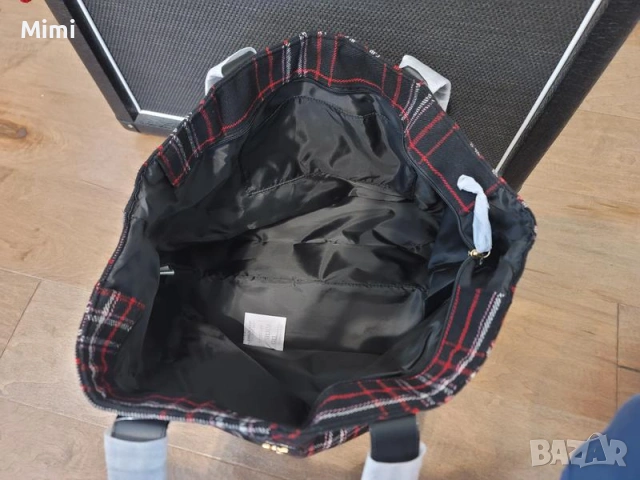 Victoria's Secret оригинална голяма червена/ черна чанта, снимка 4 - Чанти - 53060287