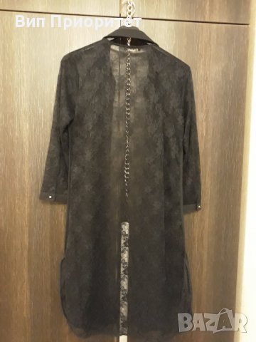Много луксозна копринена горница в черно, марка KIKI RIKI  с конусовидни ефектни копчета, снимка 17 - Туники - 37446306