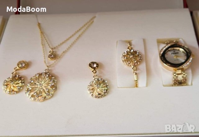 🤩✨Маркови дамски подаръчни комплекти бижута🤩✨, снимка 13 - Бижутерийни комплекти - 43375681