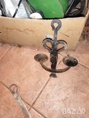 свещник и белачка за Кора, снимка 2 - Антикварни и старинни предмети - 53530904