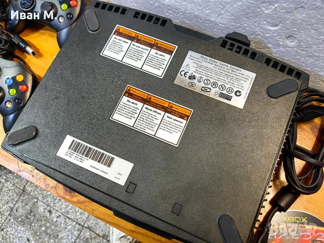 Конзола XBOX + 2 джойстика и игра , снимка 10 - Xbox конзоли - 52466627