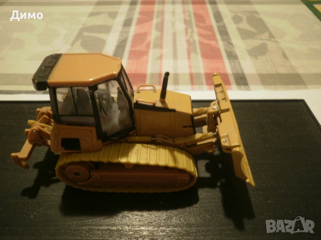 булдозер- макет в отлично състояние, снимка 2 - Колекции - 52092770
