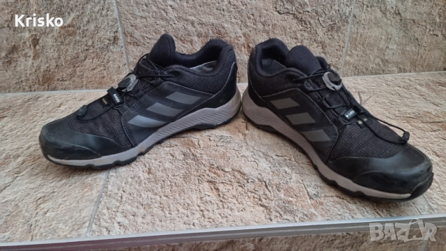 Маратонки Адидас /Зимни, снимка 3 - Детски маратонки - 51854272