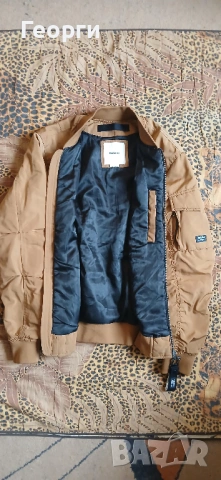 Ново яке "bomber" Pull&Bear, снимка 3 - Якета - 53573544