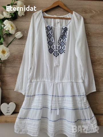 Бяла рокля с бродерии H&M 