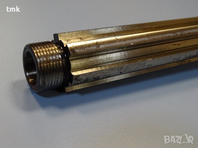 вертикален шпиндел за фреза стандарт МК5, снимка 2 - Резервни части за машини - 40134877