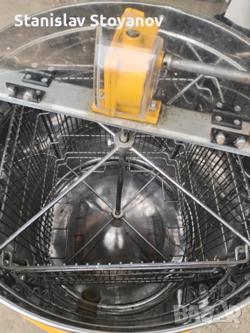 Центрофуга за мед, снимка 3 - За пчели - 52183826