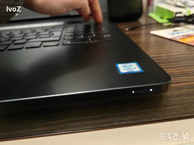 Продавам лаптоп Dell 3570-цял или на части, снимка 2 - Лаптопи за игри - 49224606