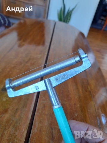 Стар уред,инструмент за рязане на сирене и кашкавал, снимка 4 - Антикварни и старинни предмети - 36853589