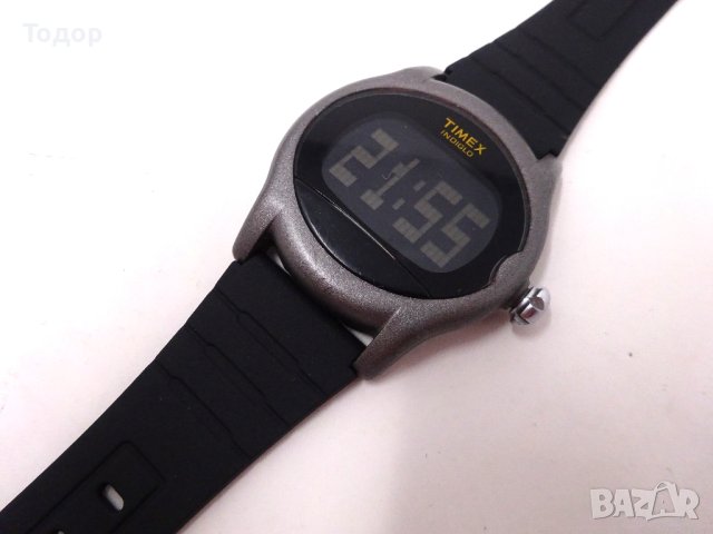 Електронен часовник TIMEX с нова силиконова каишка, снимка 2 - Мъжки - 43046955