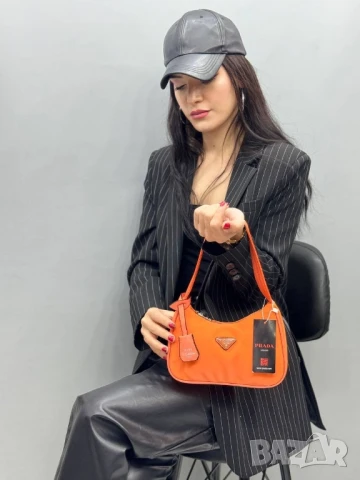 чанти prada , снимка 2 - Чанти - 51396872