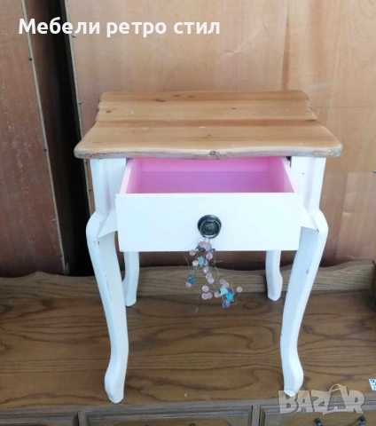 Това класическо нощно шкафче е непреходно допълнение към вашия интериор. , снимка 7 - Шкафове - 51524885
