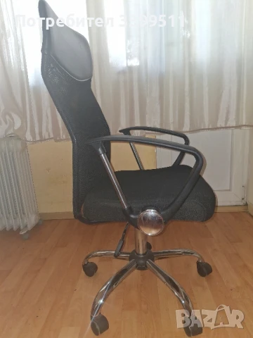 Офис стол, снимка 2 - Столове за офис - 51428358