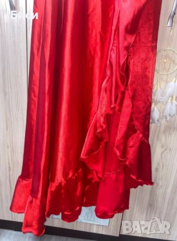 Красива,червена маркова рокля, снимка 4 - Рокли - 40057955