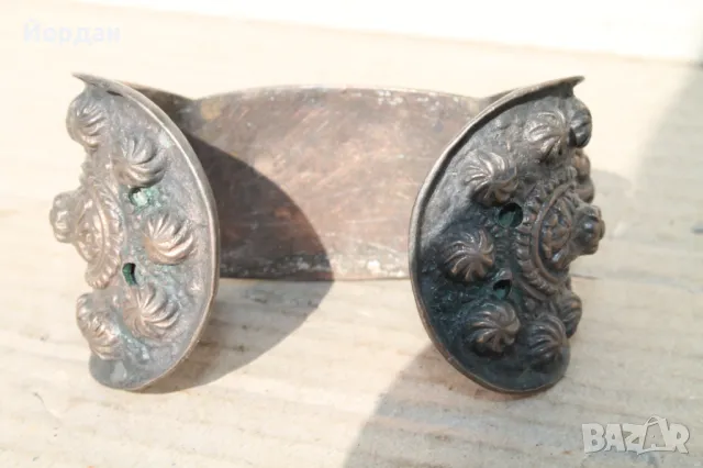 Възрожденска сребърна гривна рогатка, снимка 7 - Антикварни и старинни предмети - 49131319