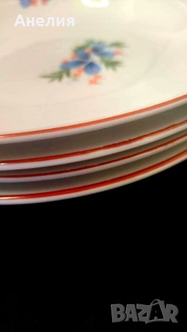 10 чинии като нови на Китка Нови Пазар , снимка 4 - Чинии - 43453590