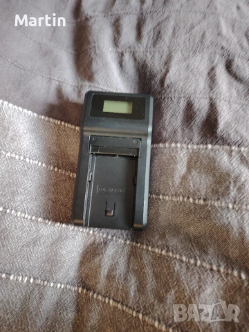 екран за камера Viltrox, снимка 2 - Чанти, стативи, аксесоари - 53054166