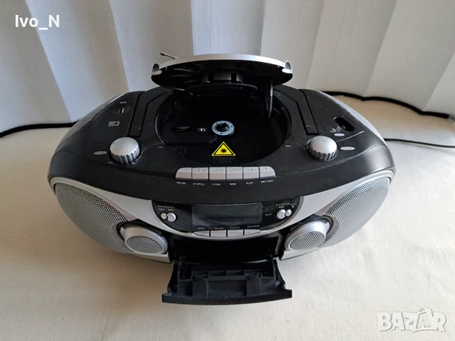 Silva Schneider MPC 250  / FM радио / CD/ MP3/ USB/ AUX., снимка 4 - Радиокасетофони, транзистори - 50448840