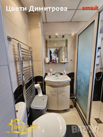 Продавам етаж от къща+две двуетажни къщи в гр.Костинброд , снимка 17 - Къщи - 50516712