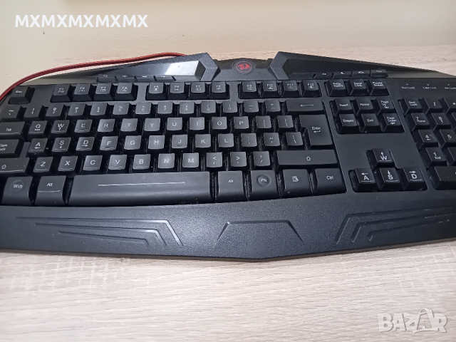 Продавам Геимърска клавиатура на RED DRAGON MODEL K503 , снимка 1 - Клавиатури и мишки - 44912125