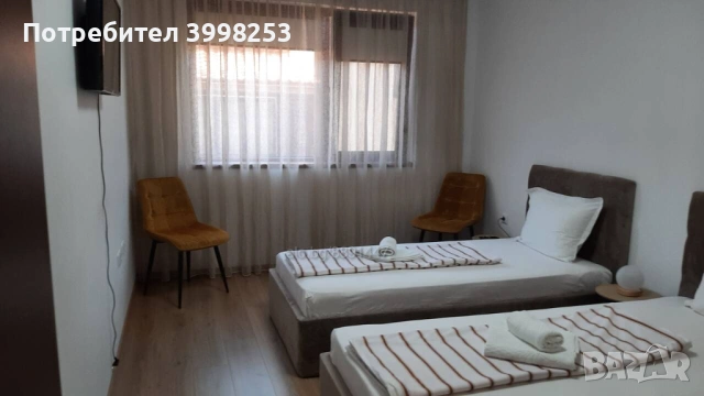 На Море в Бургас - луксозен тристаен апартамент с паркомястоо, снимка 8 - Квартири, нощувки - 53288014