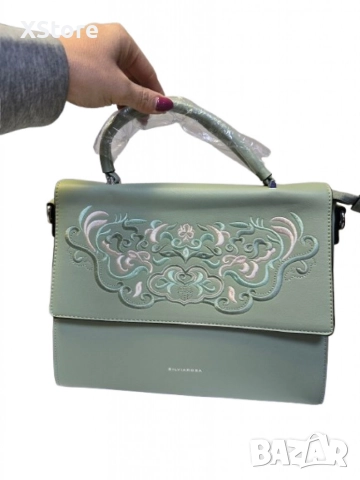 Стилна дамска чанта с капак и флорална бродерия, снимка 2 - Чанти - 52585340