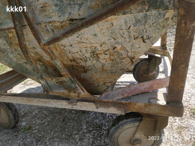 Колички/бункери саморазтоварващи за насипни товари 0.7м.куб., снимка 4 - Други машини и части - 29658319