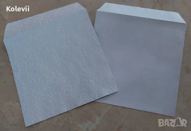 Квадратни пликове 16/16 см.