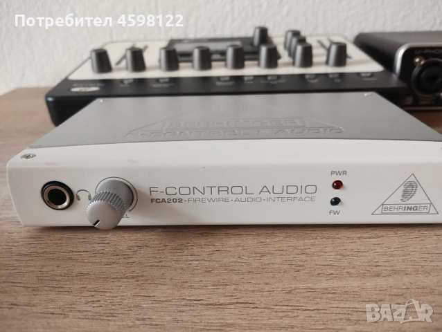 Focusrite Liquid Mix и Behringer FCA202 UMC202HD, снимка 6 - Ресийвъри, усилватели, смесителни пултове - 52509703