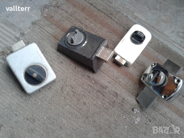 лампи.резета,резета,бижутерия ретро,светкавица и др, снимка 12 - Други стоки за дома - 51986539