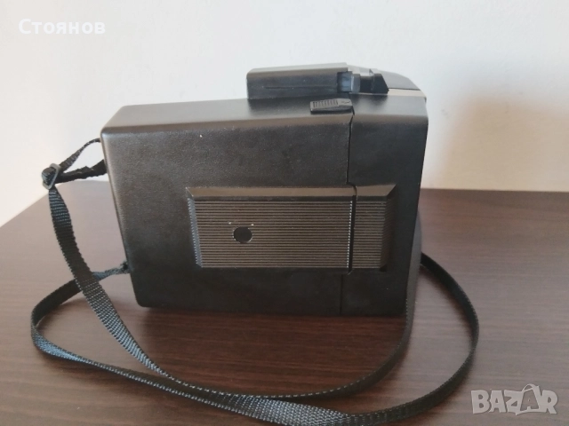 Камера за моментни снимки POLAROID 1000 SE , снимка 14 - Фотоапарати - 42446253