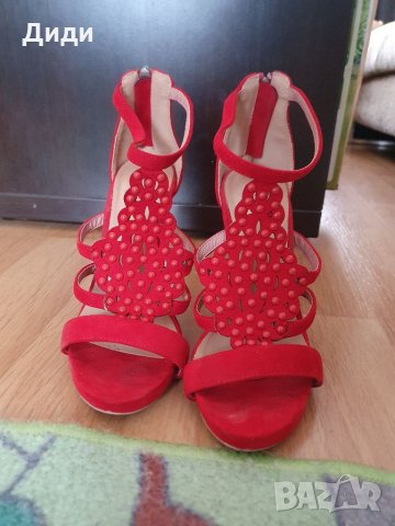 Сандалки в червено , снимка 1