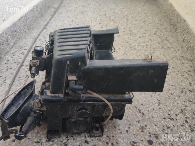 Филтърна кутия горна част  за Vw Passat B3 2.0 2E, 115кс, Пасат 2, снимка 5 - Части - 43364246