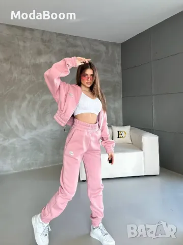 Nike розов дамски комплект , снимка 4 - Спортни екипи - 48452393