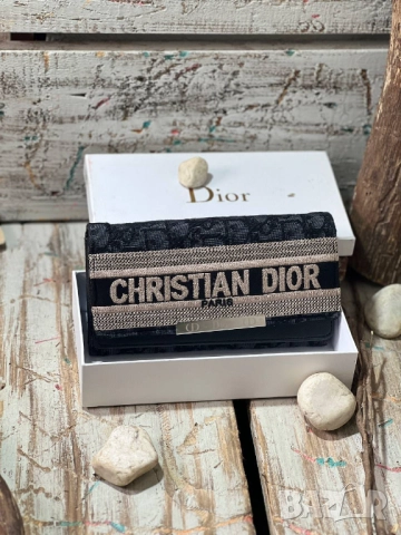 портмонета в кутия christian dior, снимка 5 - Портфейли, портмонета - 51458198