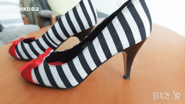 Дамски обувки, снимка 3 - Дамски обувки на ток - 40627921