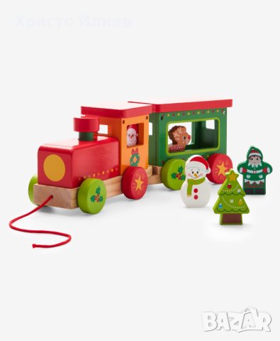 Дървено влакче с коледни фигурки