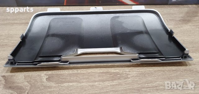 Оригинално капаче за теглича при VW Passat B7 Alltrack, снимка 3 - Части - 28313072