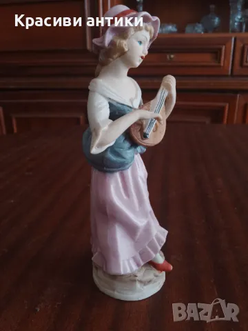 Порцеланова статуетка, старинна, бисквитен порцелан, снимка 3 - Антикварни и старинни предмети - 46635365