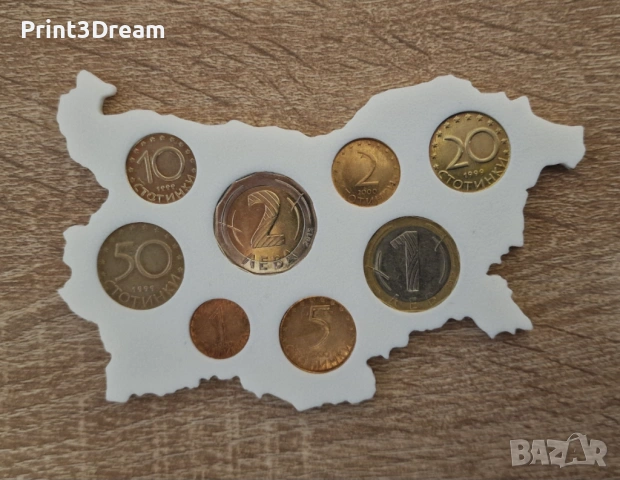 Колекционерска рамка за български монети със закопчаване, без лепене! Сувенир