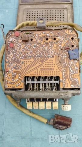 Лампово ретро авто радио А-18, снимка 6 - Радиокасетофони, транзистори - 49776980