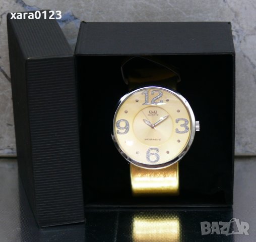 Дамски часовник гривна Q&Q GN37, снимка 5 - Дамски - 26219602