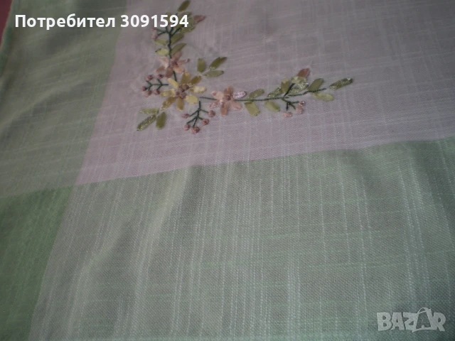 Бродирана голяма покривка за маса многоцветна бродерия, снимка 6 - Покривки за маси - 51042297
