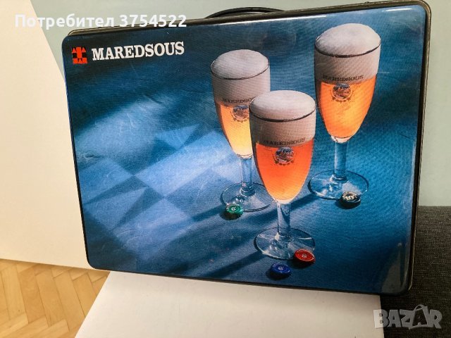 Рекламна светеща табела на бира Maredsous